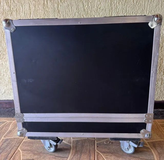 Amplificador Fender Valvulado Hot Rod Deluxe SE com case Profissional OPORTUNIDADE - Foto 6