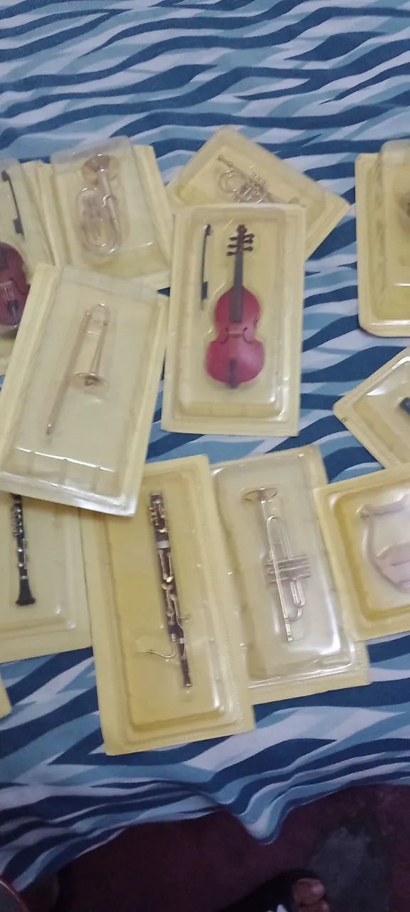 Cds, dvds e instrumentos musical mini variados e preços variados - Foto 3