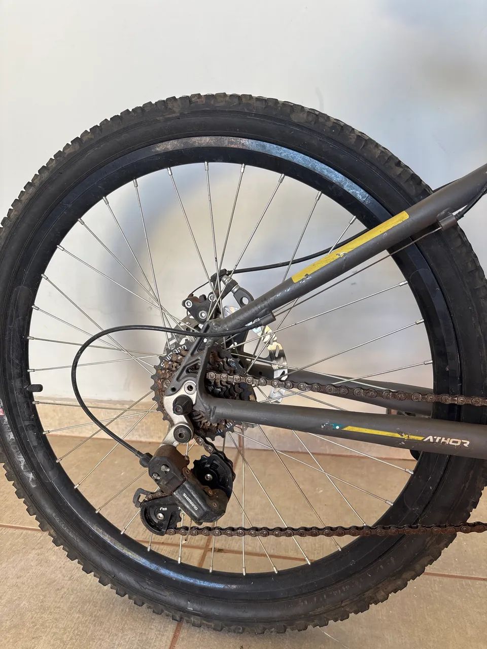 Bicicleta Athor Aro 24 - 21 Marchas - Quadro Alumínio  - Foto 2
