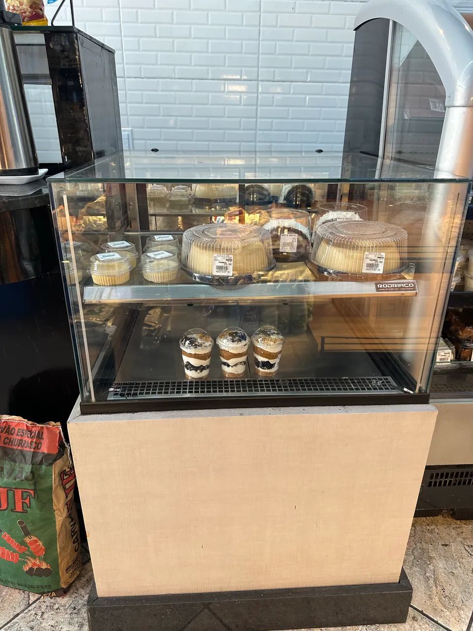 Vitrine refrigerada expositora de torta 