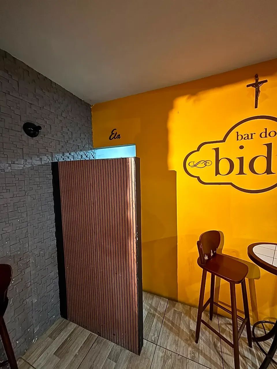 ALUGA-SE BAR DO BIDU COMPLETO E PRONTO PARA FUNCIONAR!