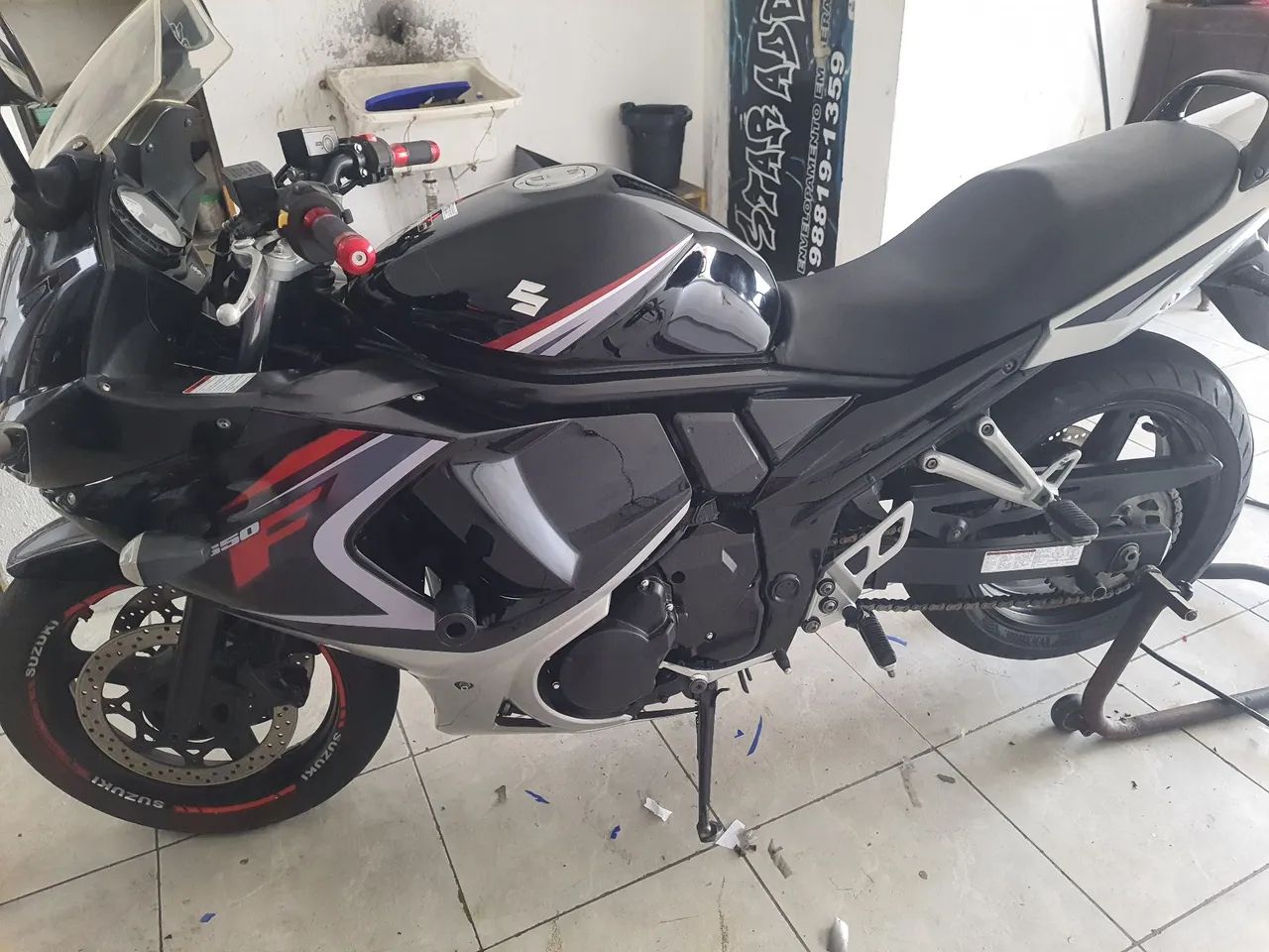 ZUSUKI CBR 650F ANO 2010 - Foto 4
