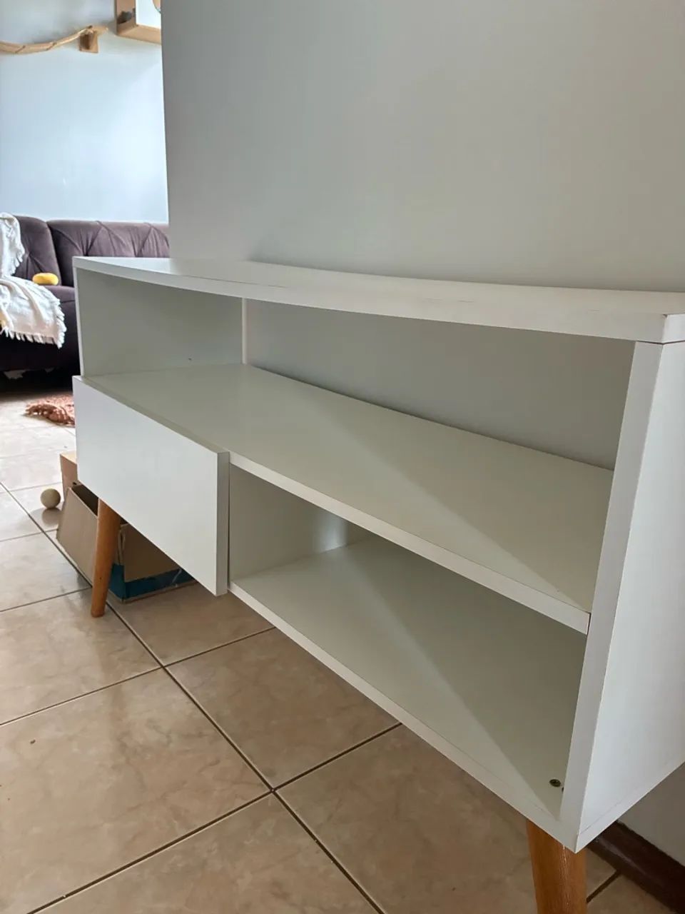 Rack Branco Retrô com Pés de Madeira - Ótimo Estado - Foto 3