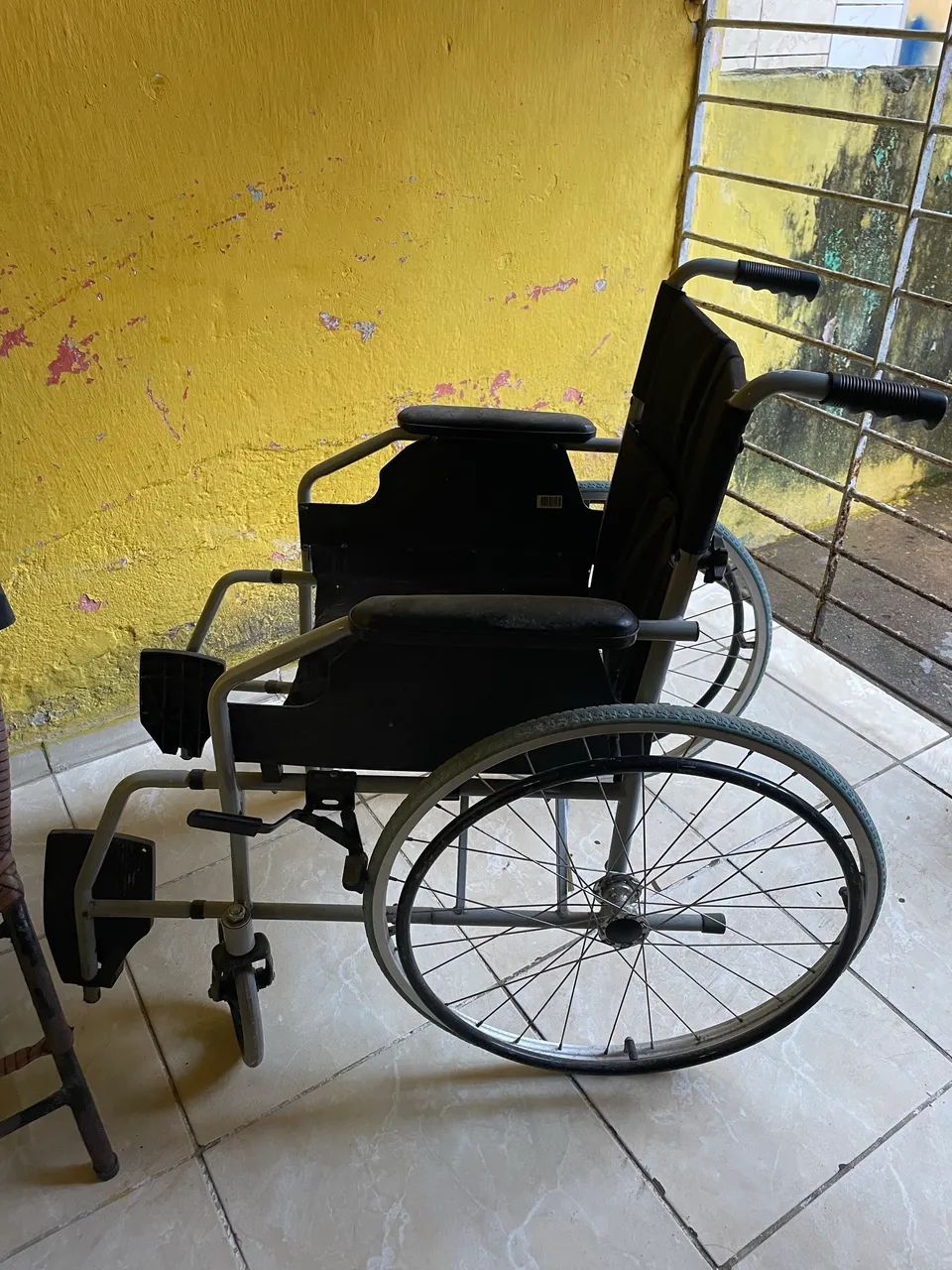 Cadeira de rodas  - Foto 2