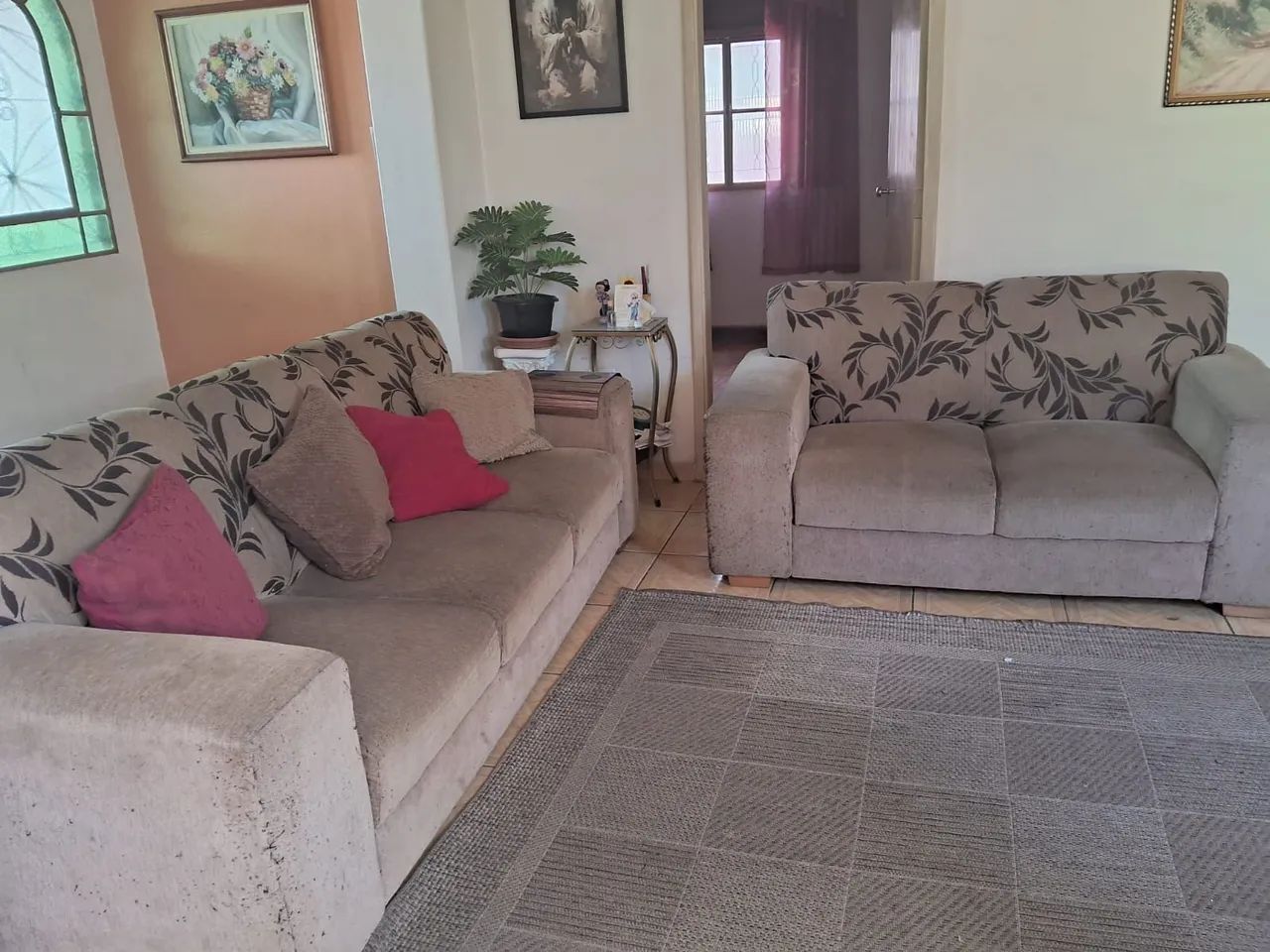 Vendo sofá e cadeira 
