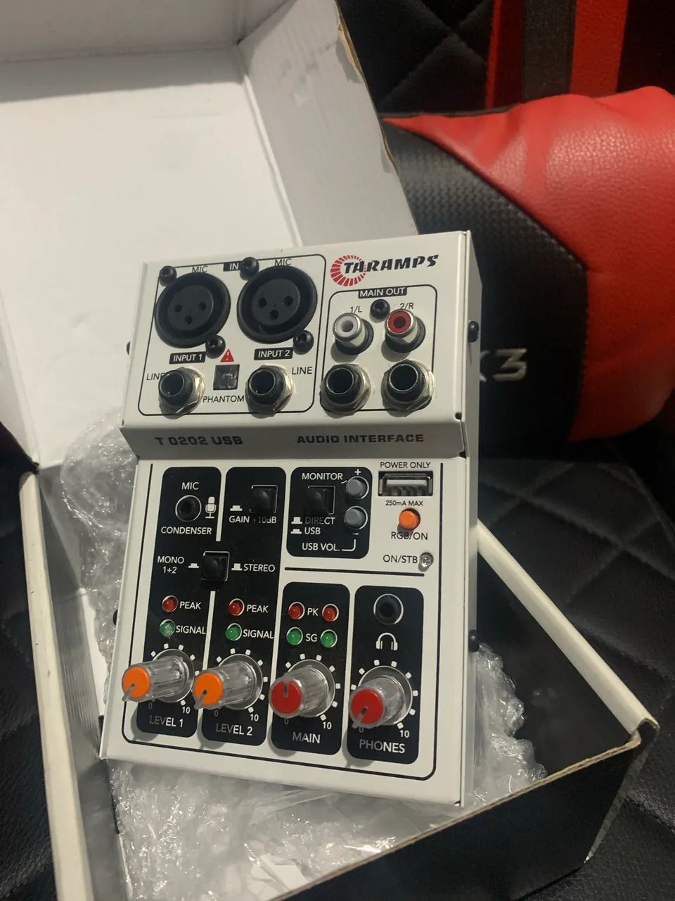 Interface para controlador ou home studio Taramps