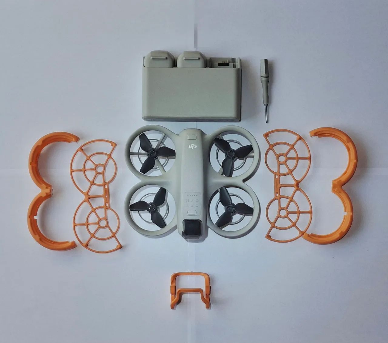 Drone Dji Neo com 3 Bateria, Hub de carregamento e acessórios!