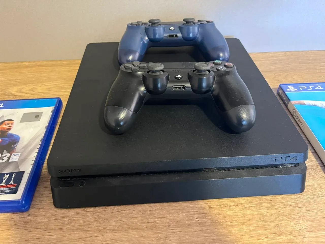 Ps4 slim - 1TB