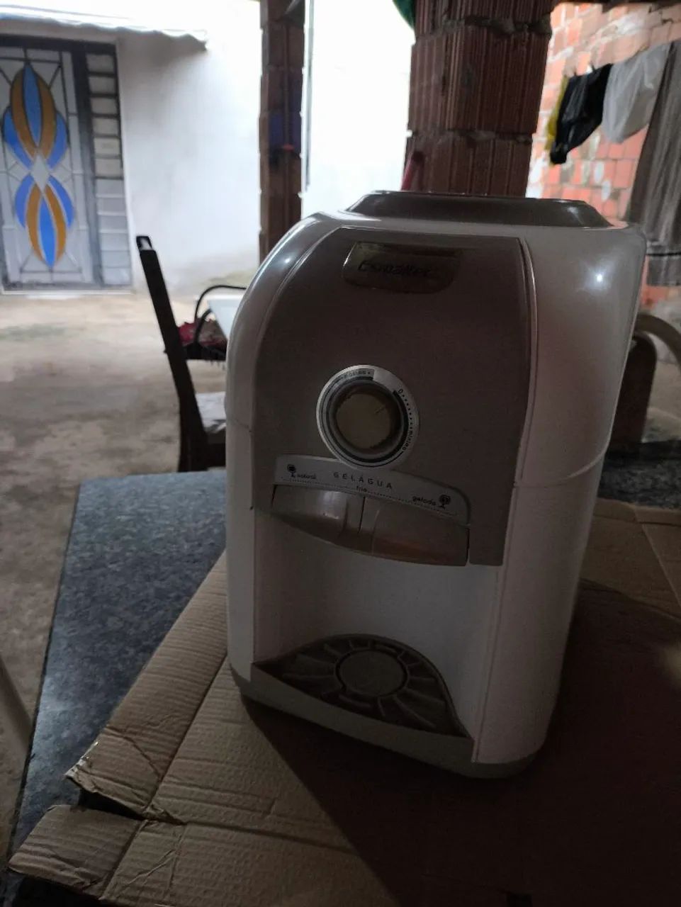 Gelagua de Mesa Esmaltec 