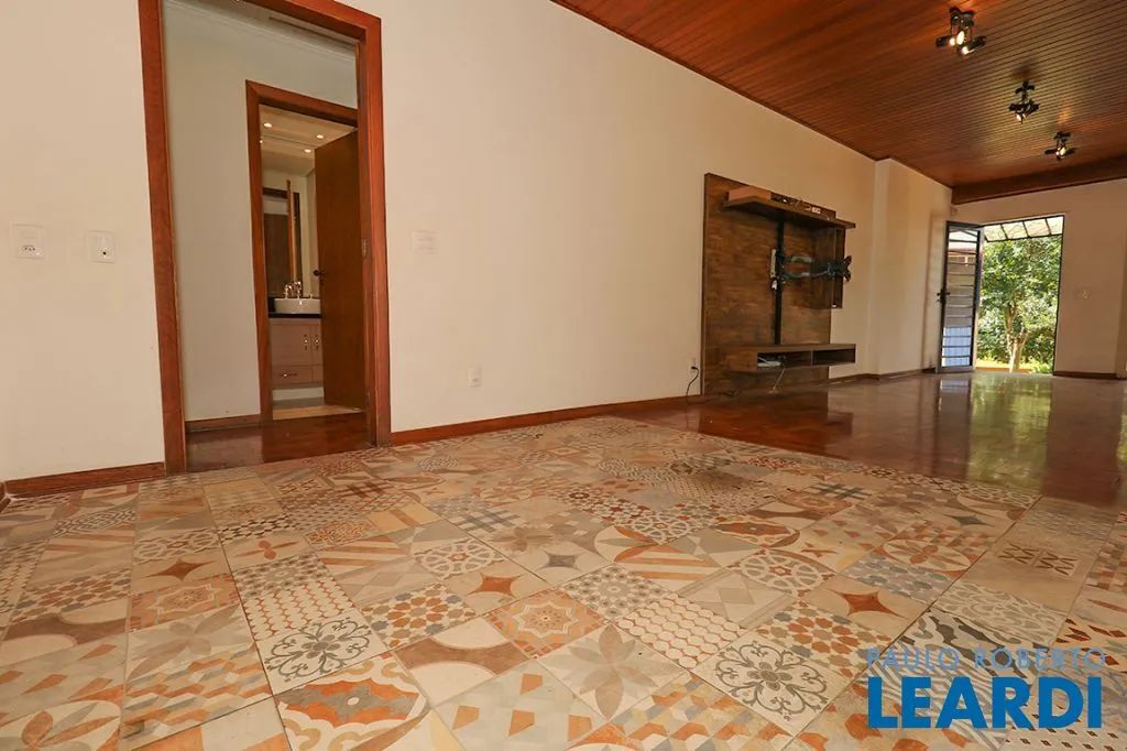 CASA ASSOBRADADA - SUMARÉ (R.M.) - SP - Foto 4