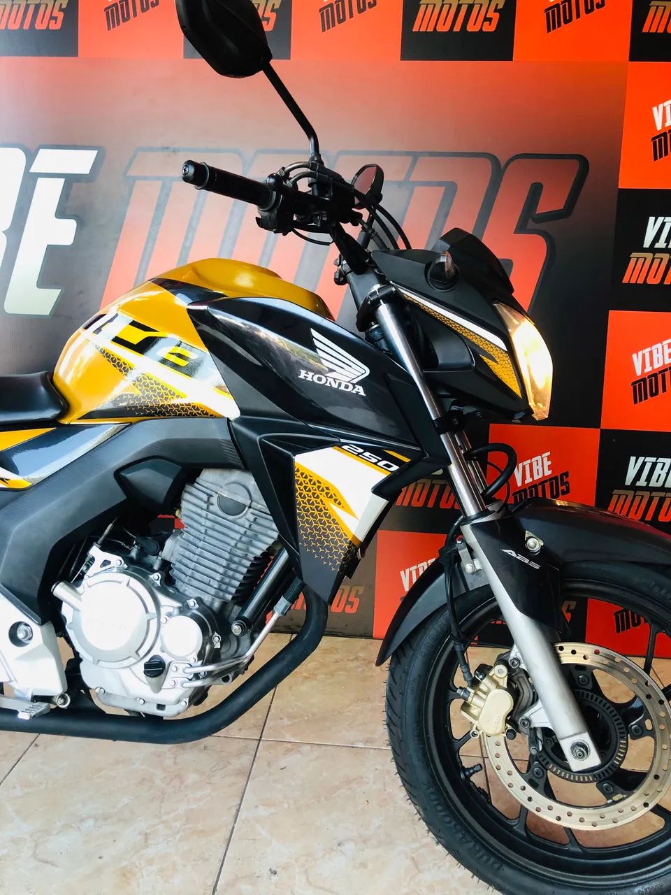 CB TWISTER 250 2020 - Foto 3