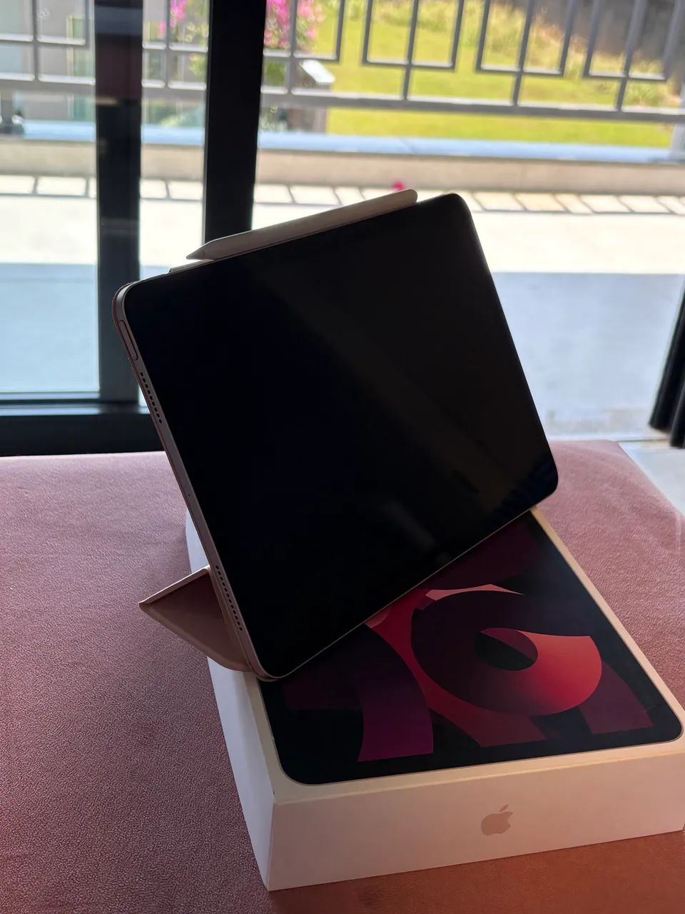 iPad Air 5ª geração 256GB Rosa com apple pencil - Tablets e E