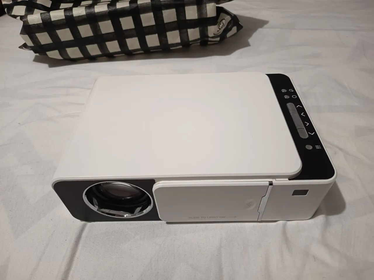 Projetor Mini e tripé  - Foto 3