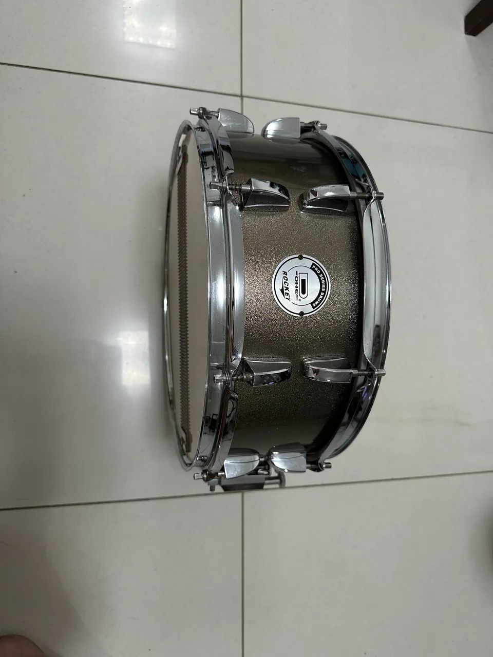Caixa bateria D One ROCKET 14x5,5? - Foto 2