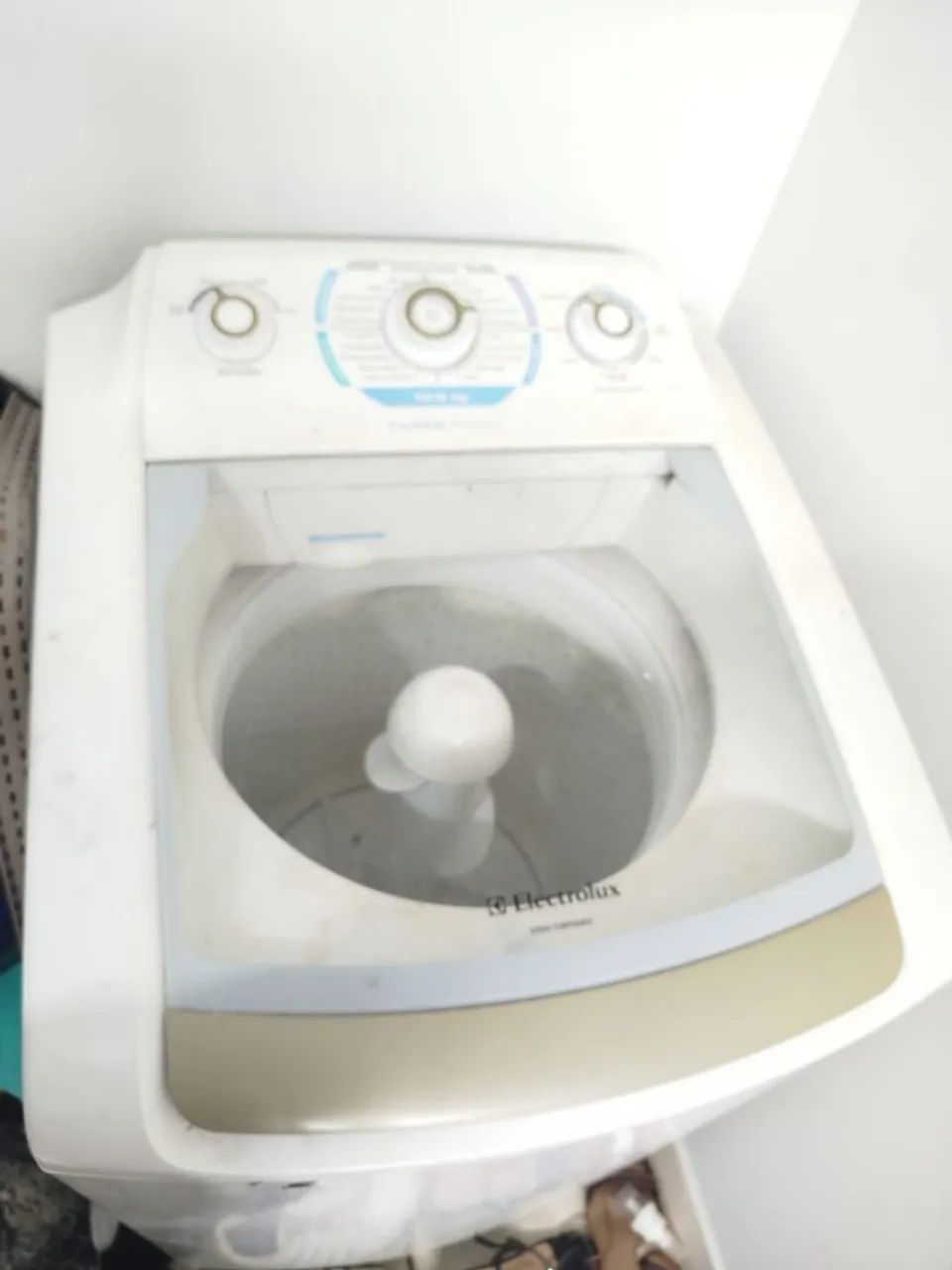 Máquina de lavar com defeito