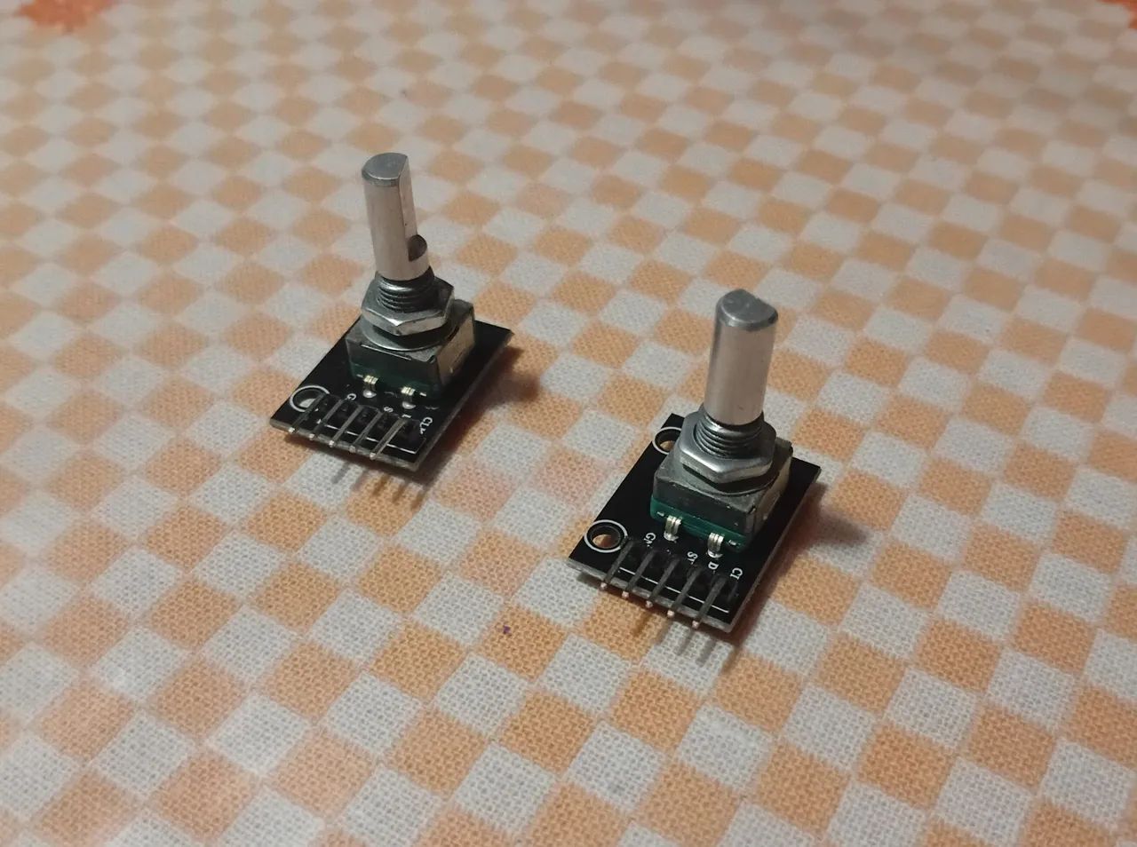 2x Encoder Decoder Rotativo Ky-040 - Foto 2