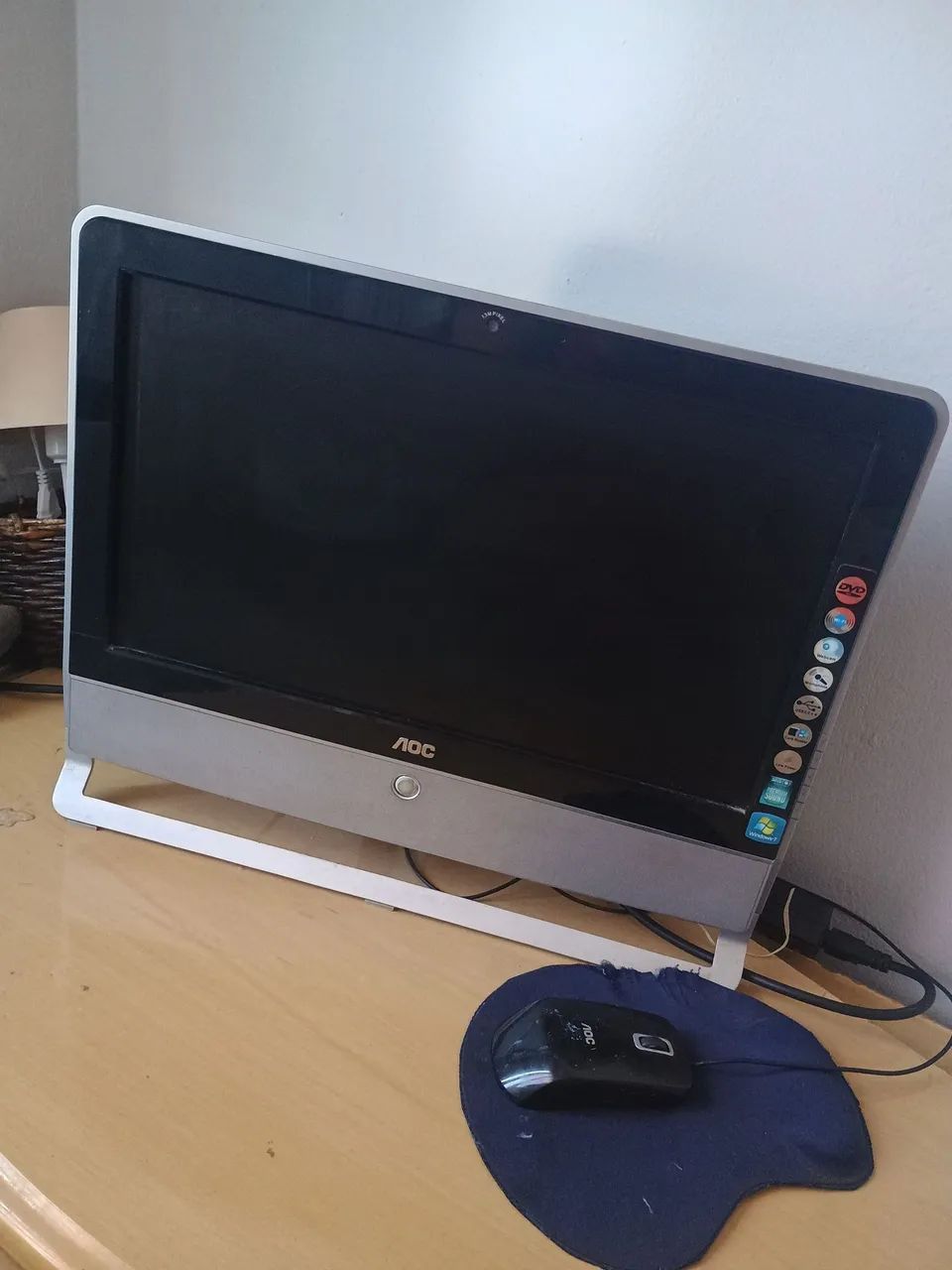 Computador de Mesa CPU embutido. 