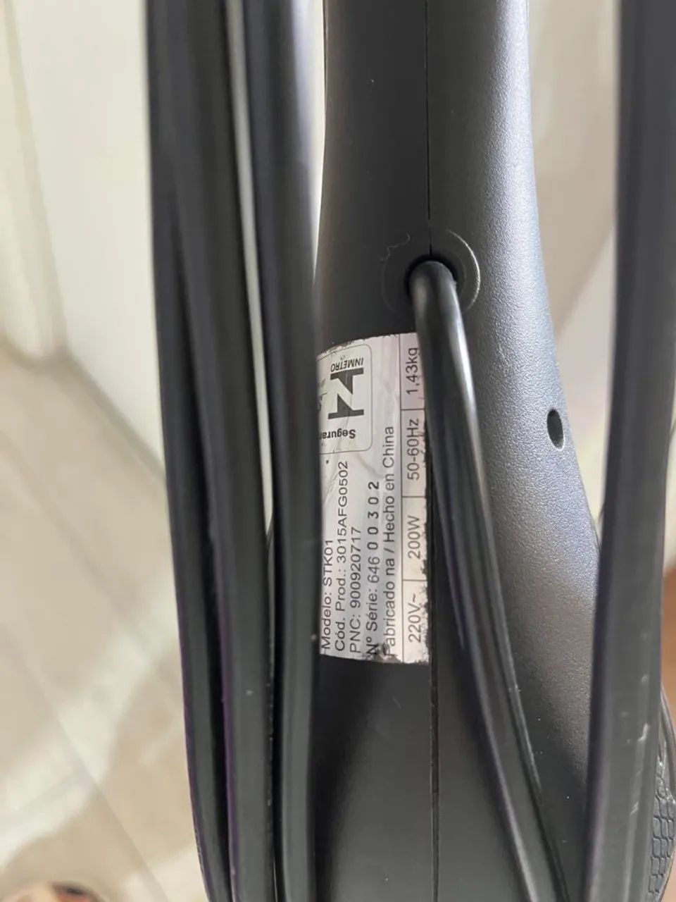 Aspirador vertical Electrolux STK01 220V usado em bom estado, totalmente funcional. - Foto 3