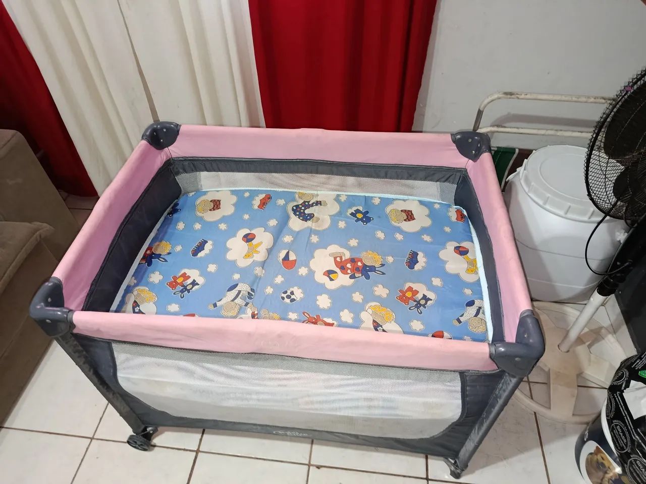 Mini berço chiqueirinho completo com colchão ninho redutor e mosqueteiro  - Foto 5