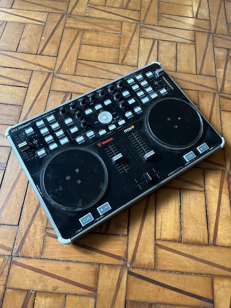 Controladora Vestax DJ 