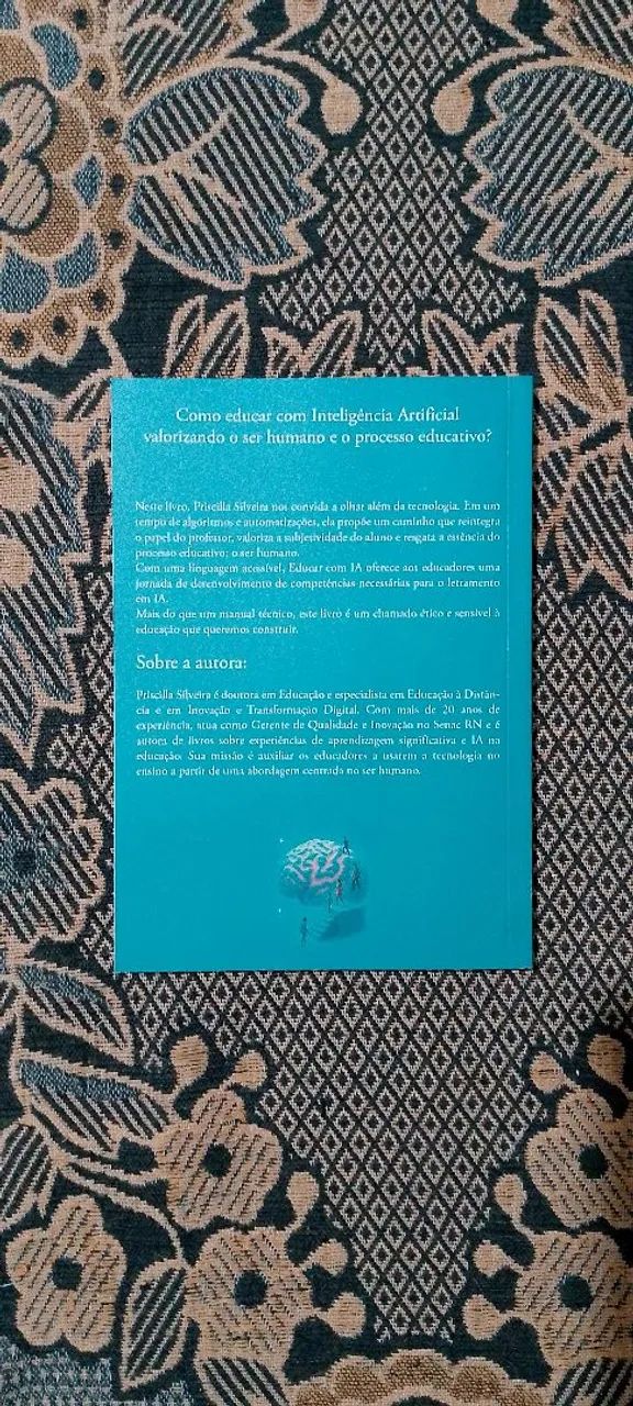 Livro Educar com IA - Foto 2