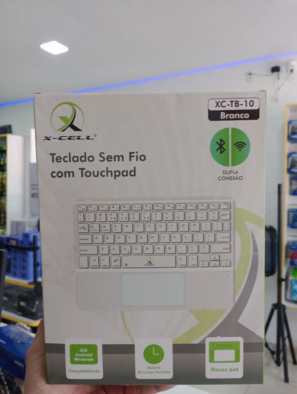 Teclado sem fio com touchpad 