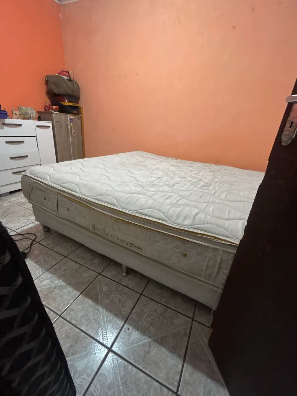 Cama Queen Completa com Colchão  - Foto 2