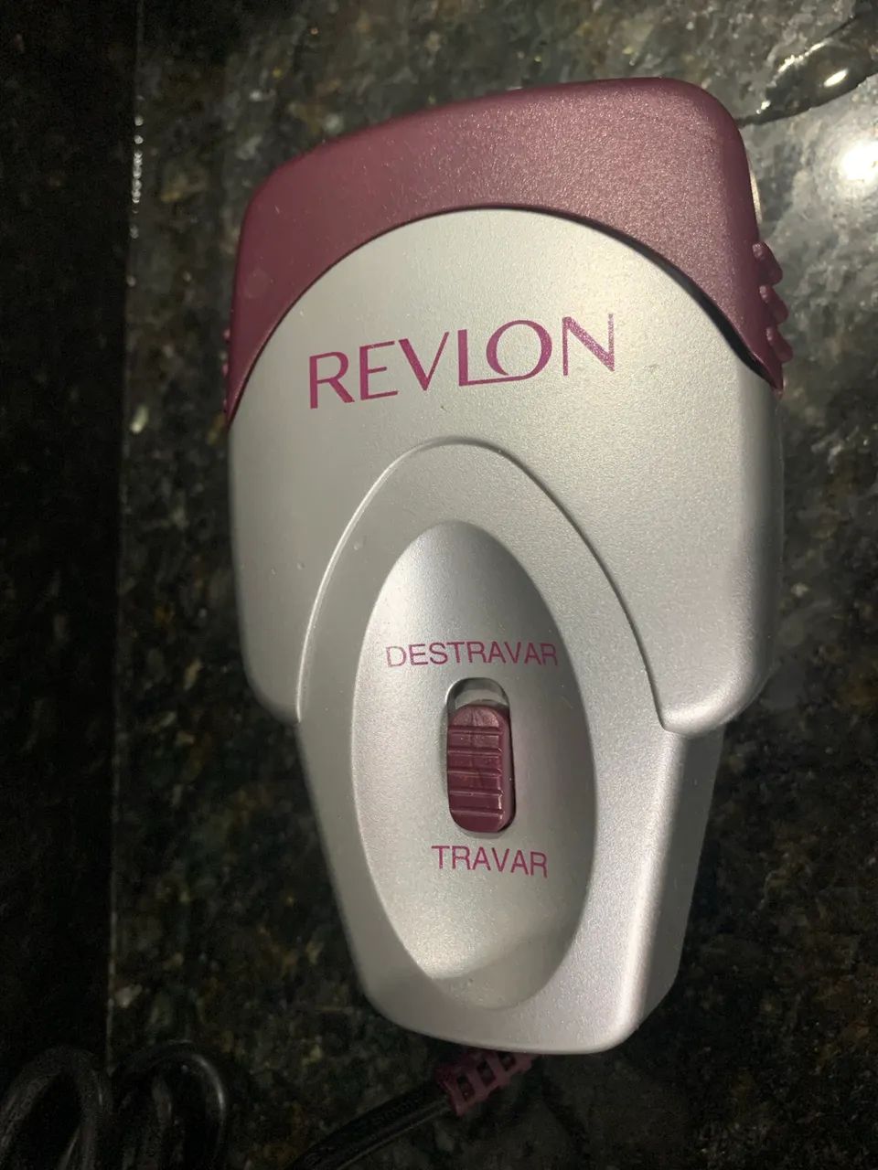 prancha de retoque Revlon (chapinha) bivolt até 180graus  - Foto 3
