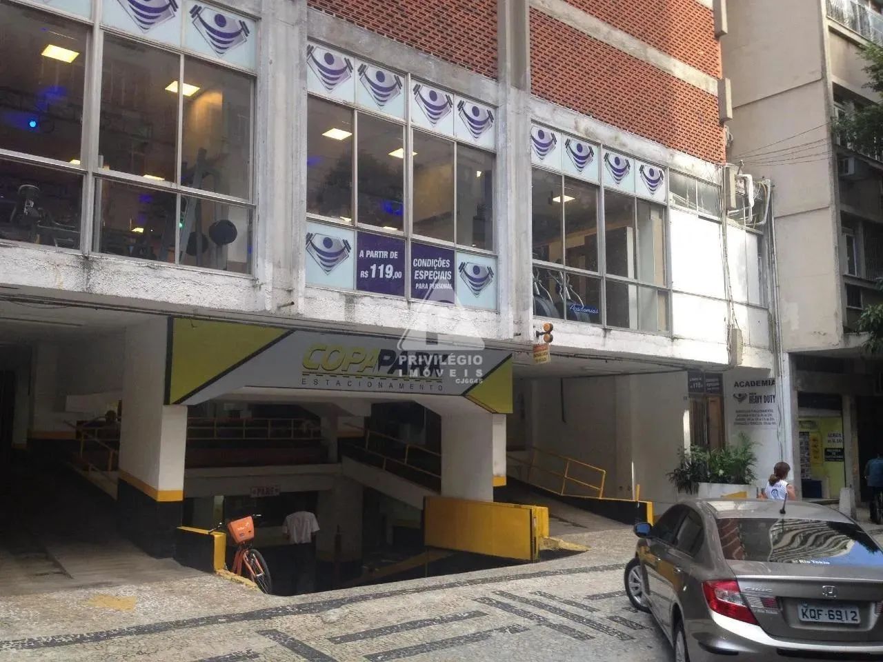 VAGA DE GARAGEM EM COPACABANA !