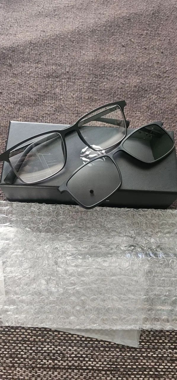 Oculos chili beans grau e sol