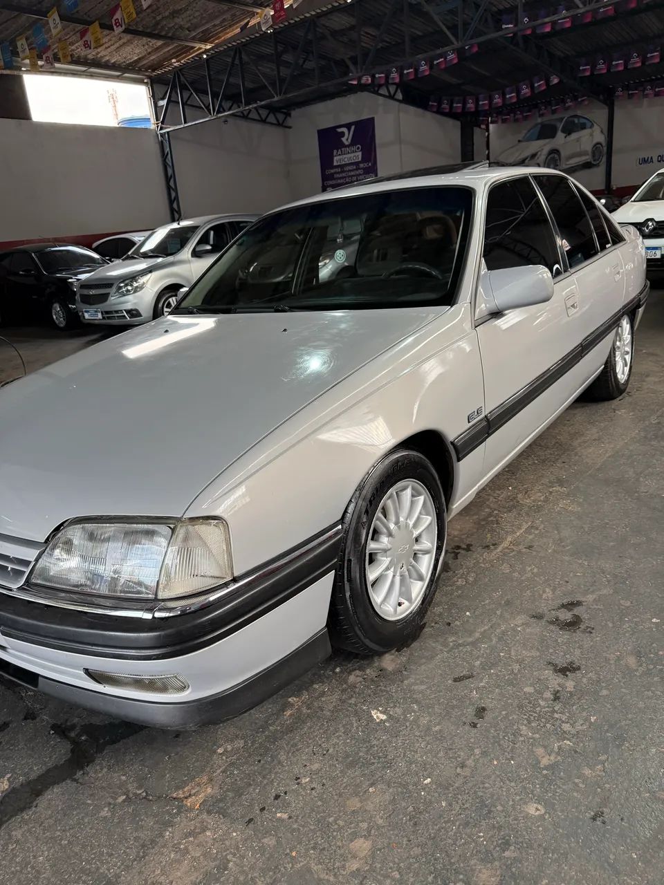 Chevrolet Omega GLS 2.2 / 2.0 (álcool) 1993