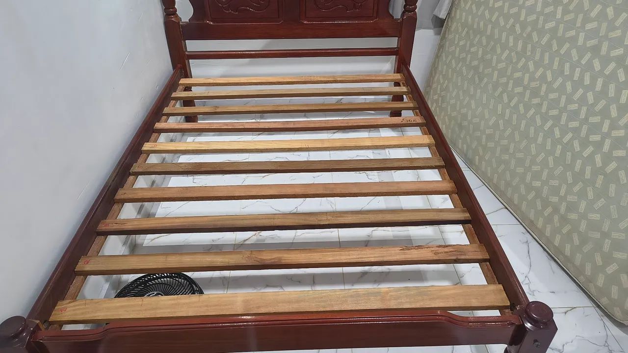 Base de cama Casal de madeira maciça Argilin  - Foto 2