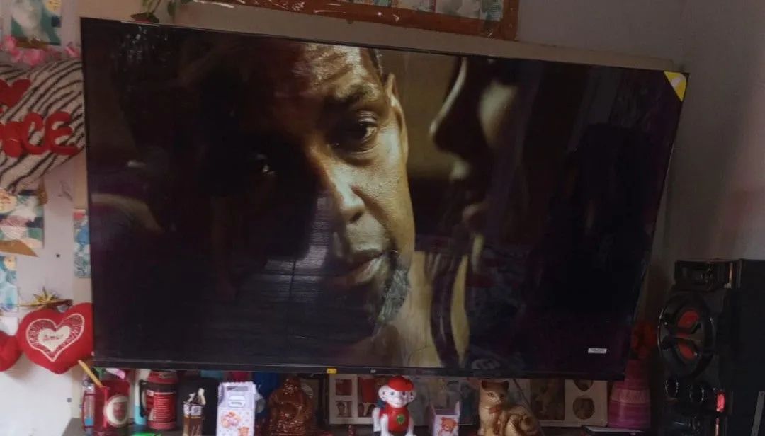Vendo tv multi 50"  - Foto 3