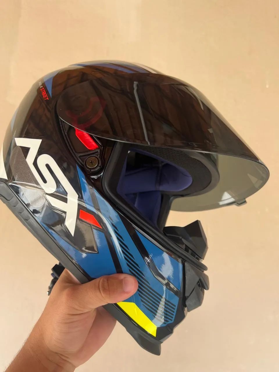 Capacete ASX