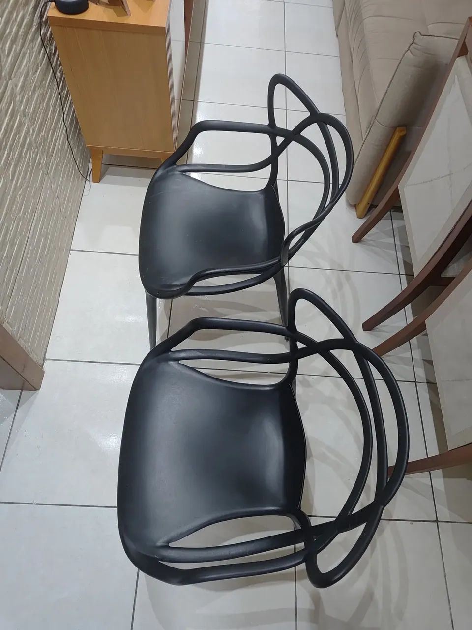 CADEIRAS INDUSTRIAIS PLÁSTICAS (2 unidades) 