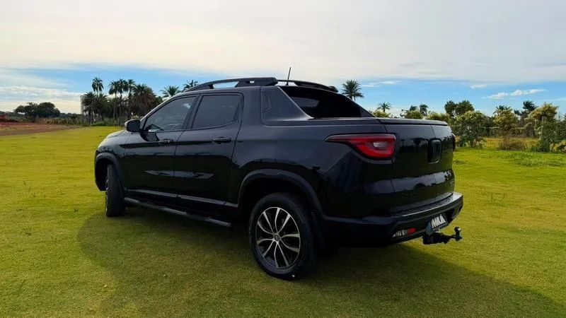 Fiat Toro Blackjack 2.4 16V Flex AUT 2021 - Foto 2