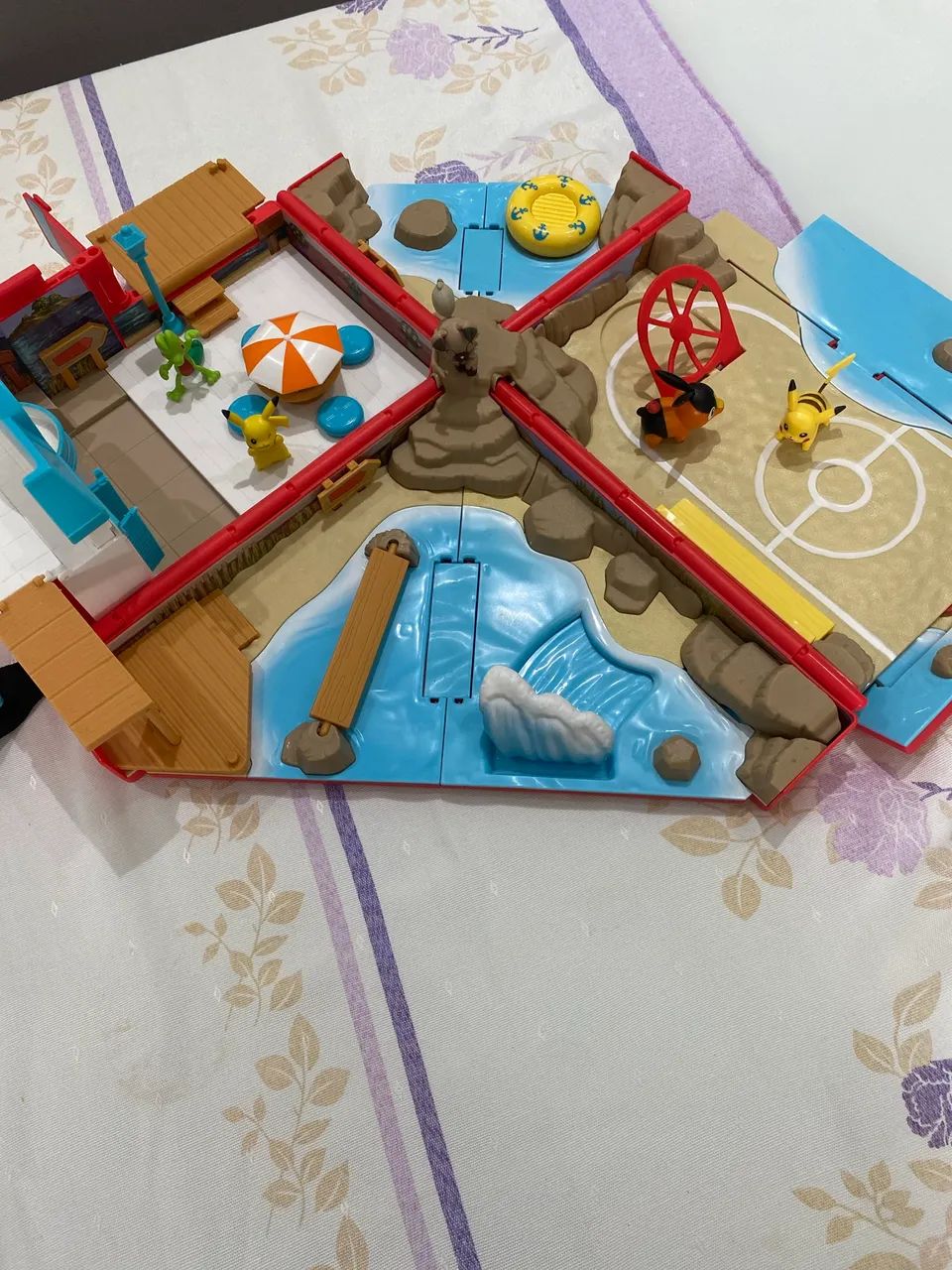  Brinquedo mochila Pokémon novo com 5 bonecos 