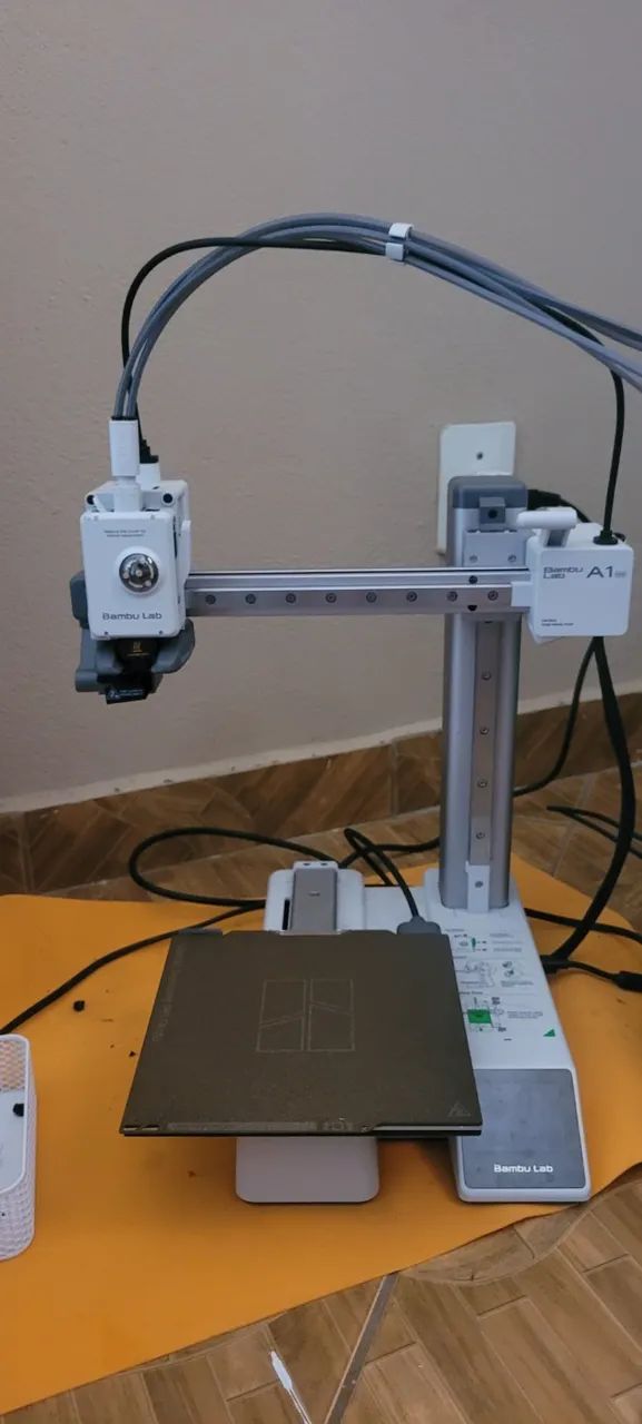 Impressora 3D - BambuLab A1 mini com AMS - Foto 2