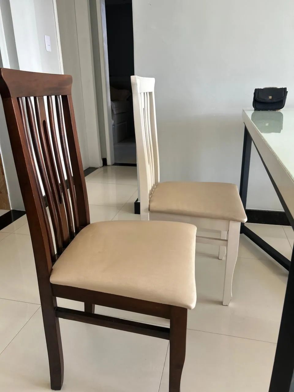 VENDO CONJUNTO DE MESA DE JANTAR + 6 CADEIRAS - Foto 4