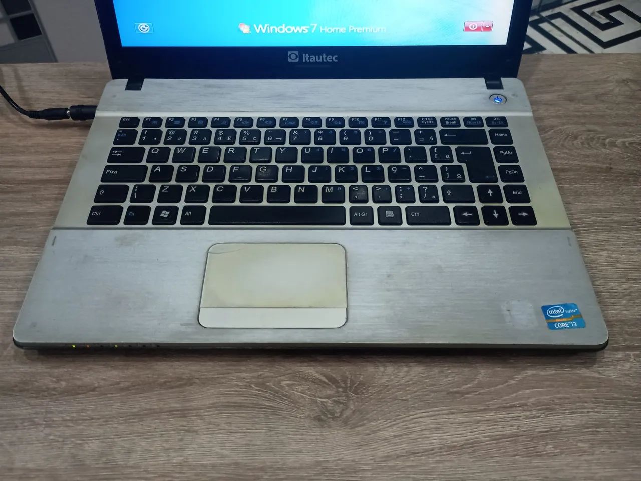 Notebook Itautec para retirar peças  - Foto 2