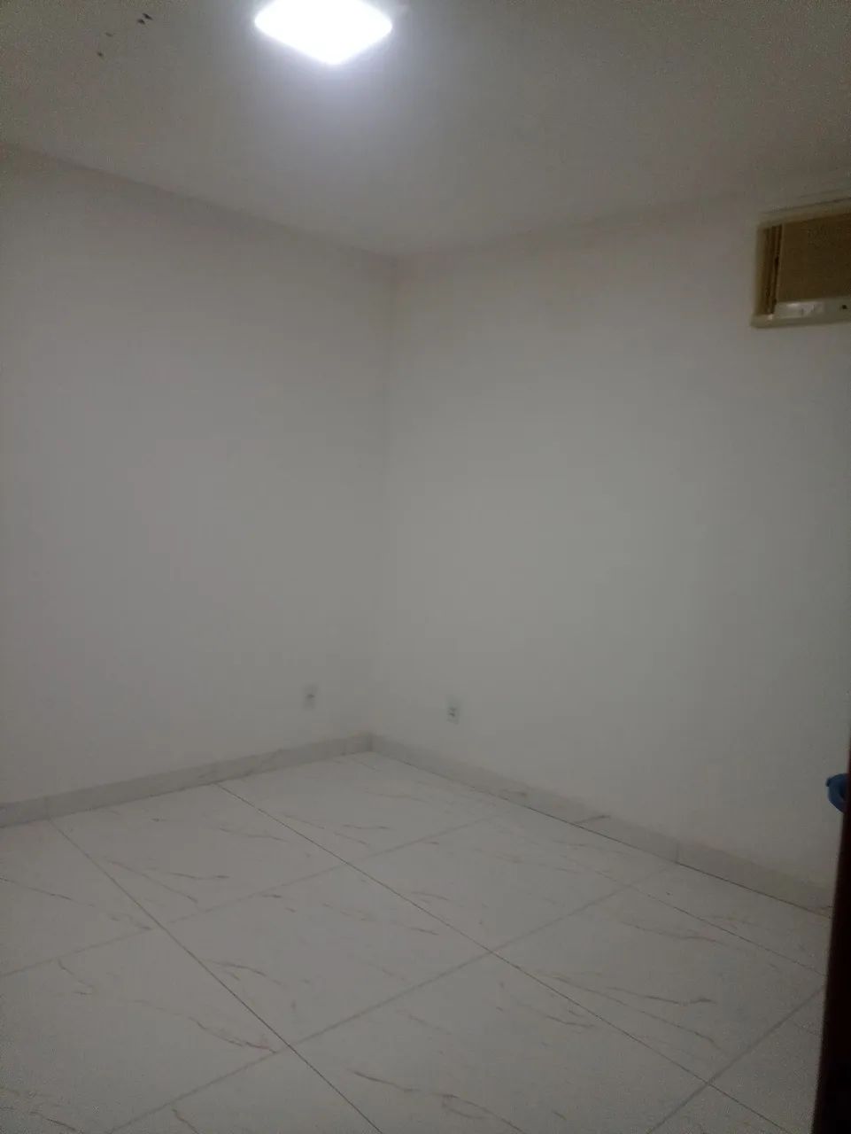 É uma suíte que fica na área gourmet e na casa principal tem 2moradores.  - Foto 5