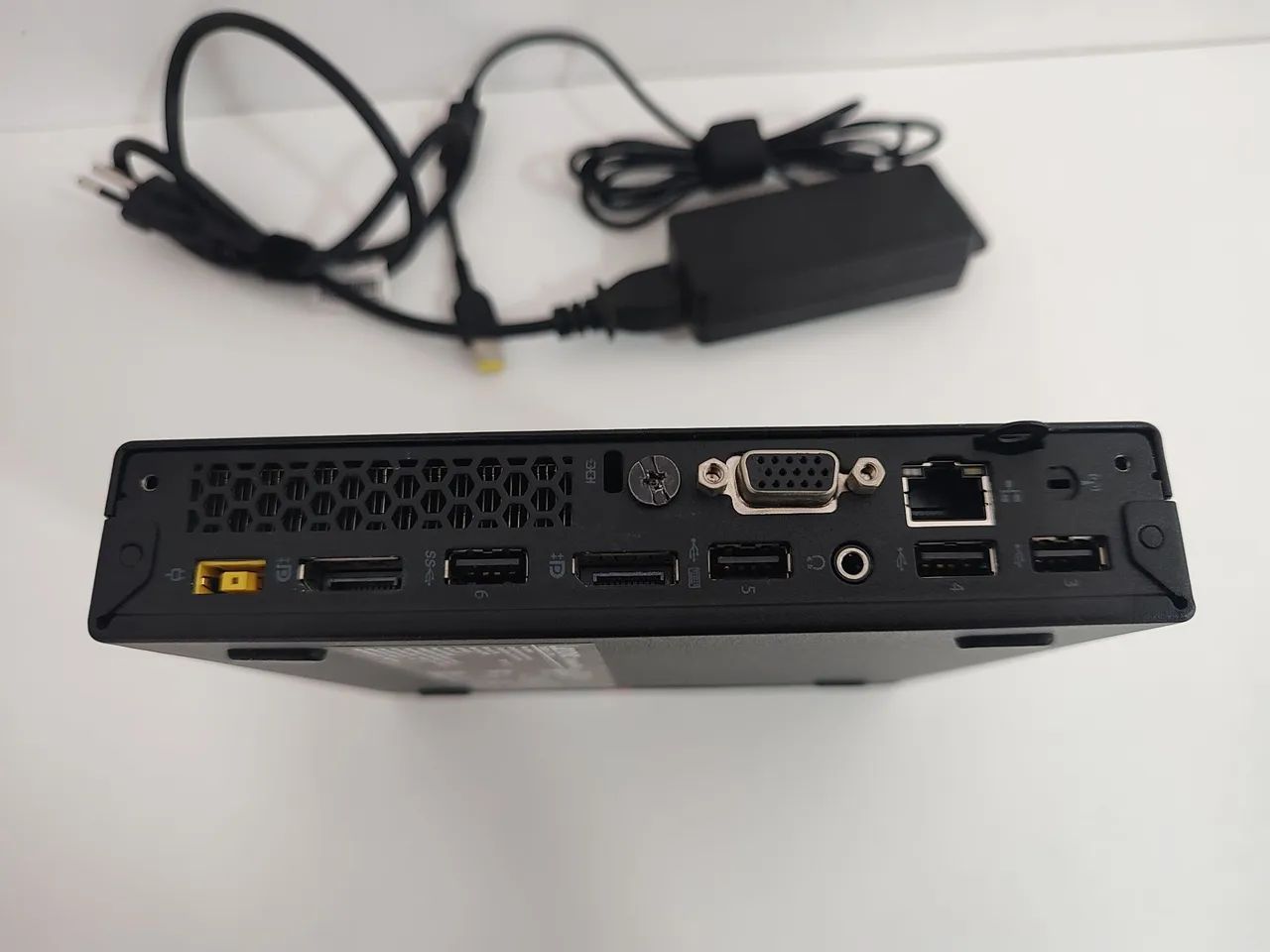 Lenovo ThinkCentre Ryzen 5 - 16GB Ram DDR4 - SSD NVME