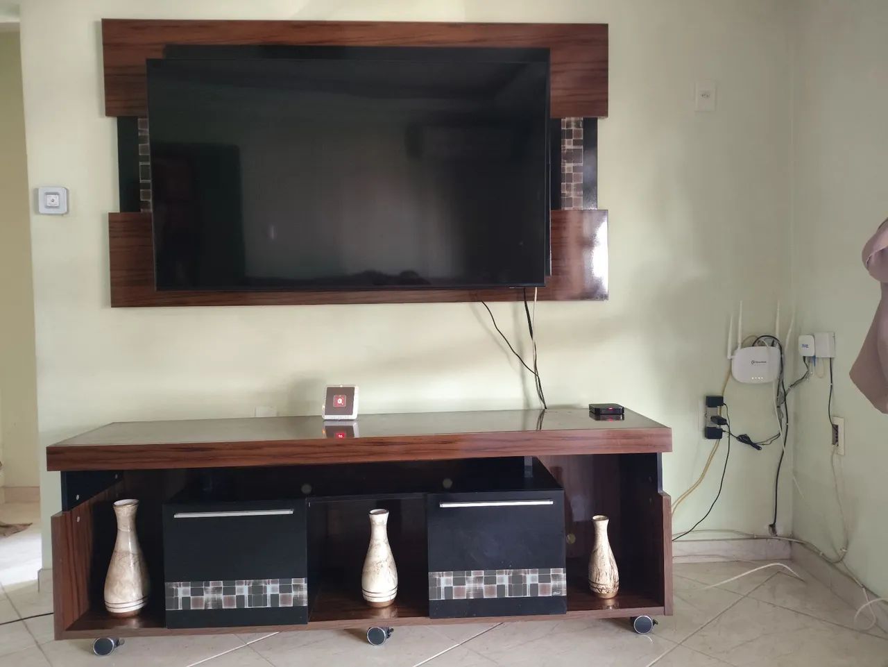 Rack com painel pra TV até 65 polegadas