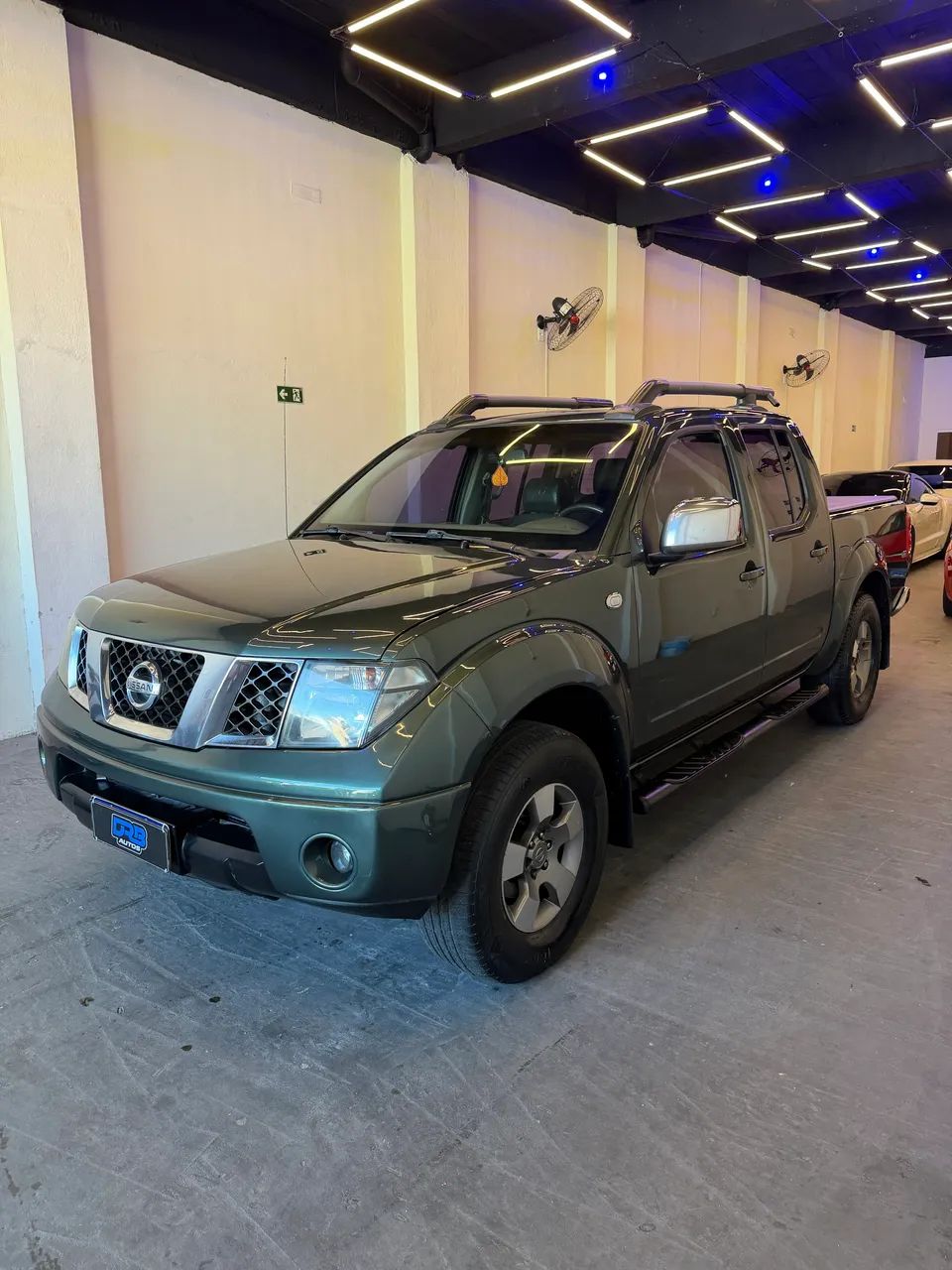 Nissan Frontier Frontier LE CD 4x4 2.5 TB Diesel Aut. 2010