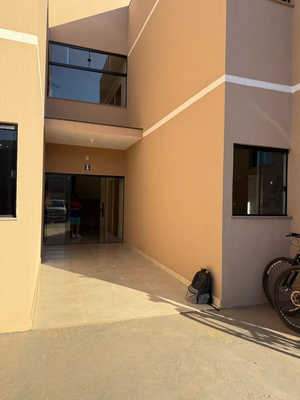 Apartamento térreo com área externa extra Formosa - GO