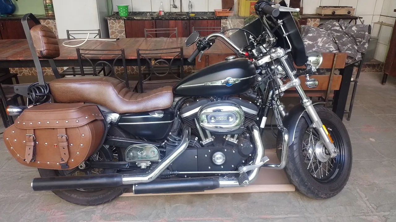 1200 custom cb limited  - Foto 2