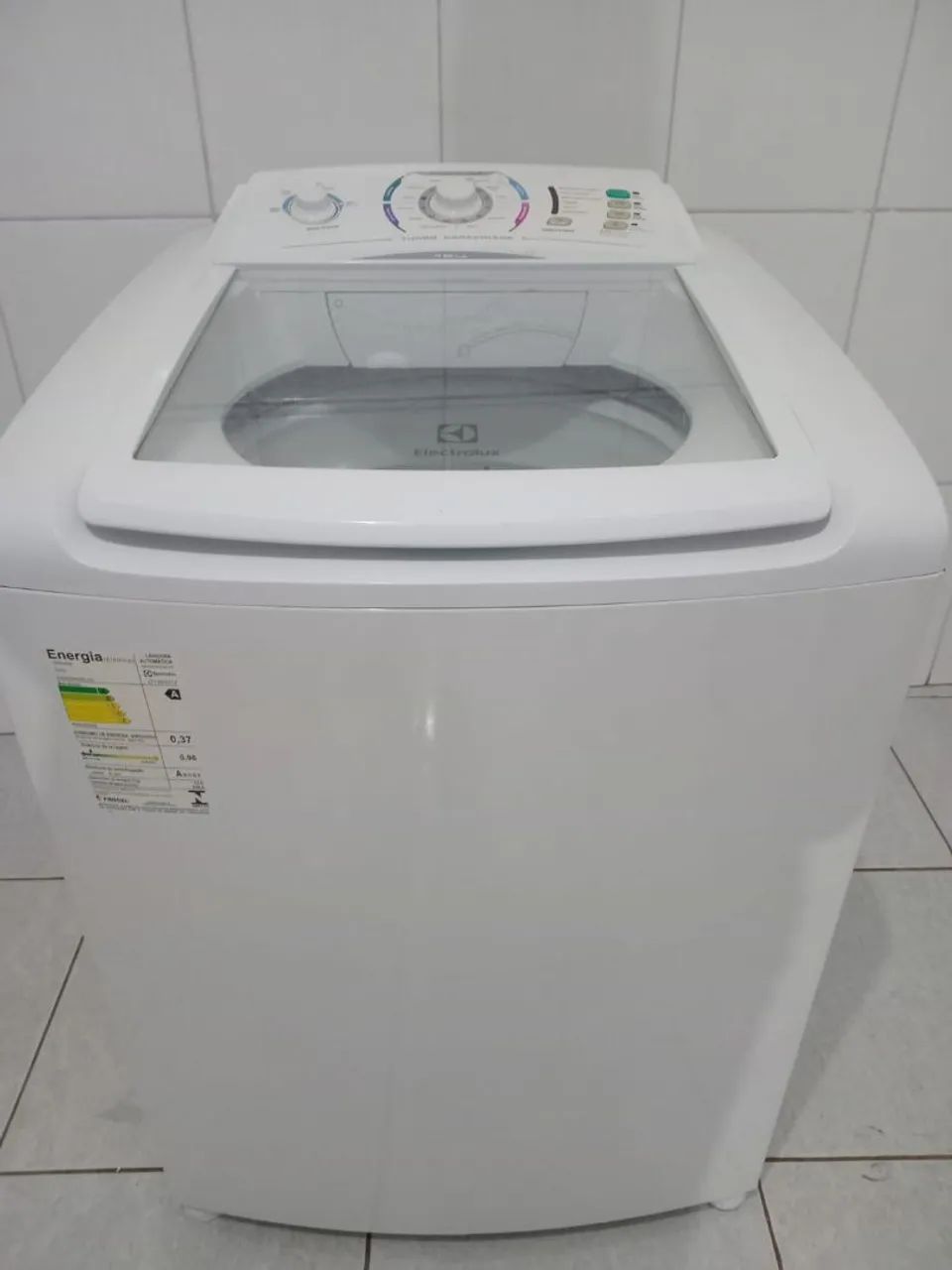 Maquina lavar eletrolux 13 kg funcionando 