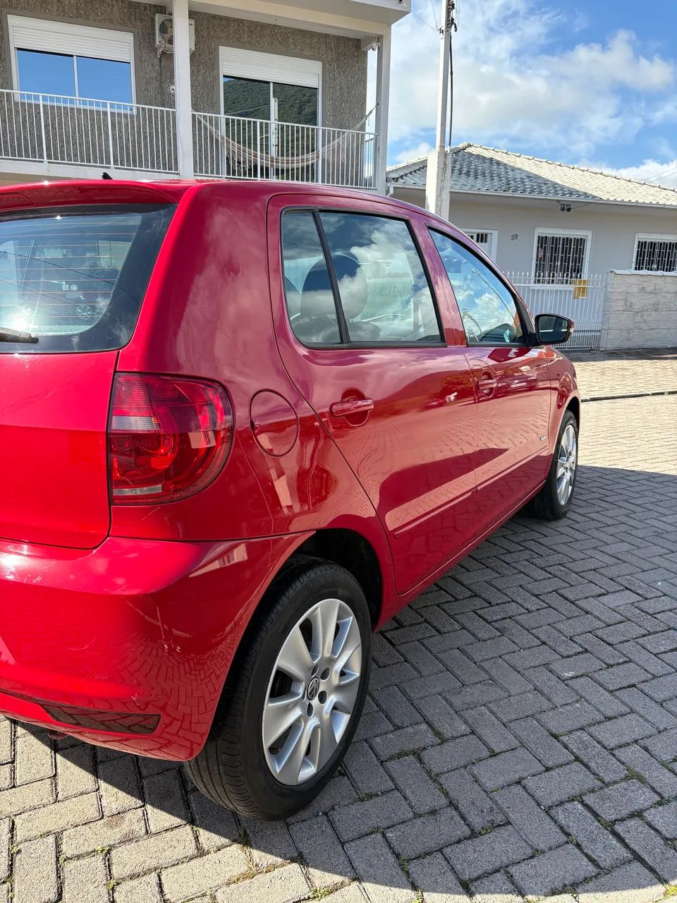 Volkswagen Fox 1.0 MI Total Flex 8V 5P 2012 - Foto 3