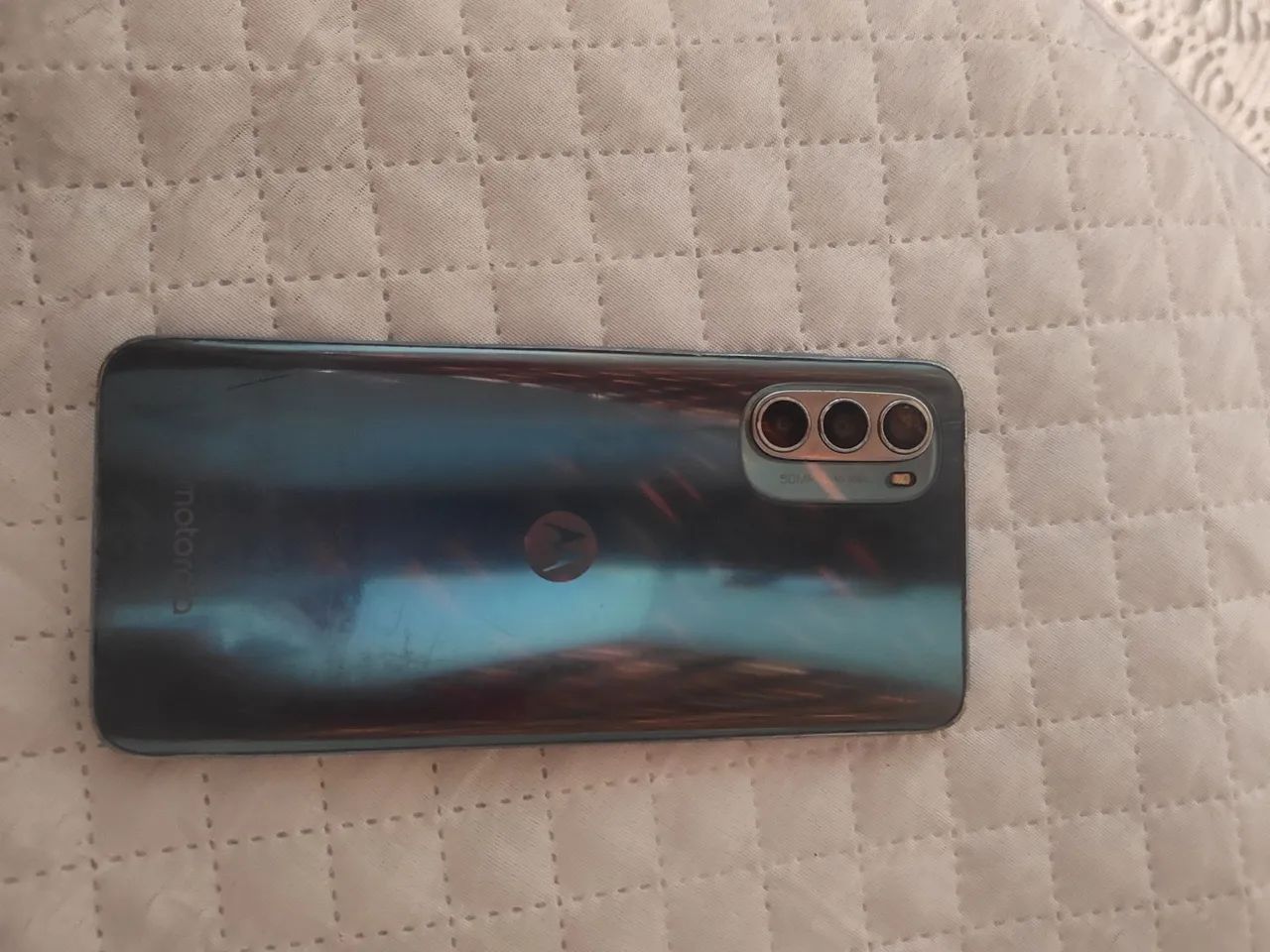 Celular azul  motog52  128 gigas 4 de ram