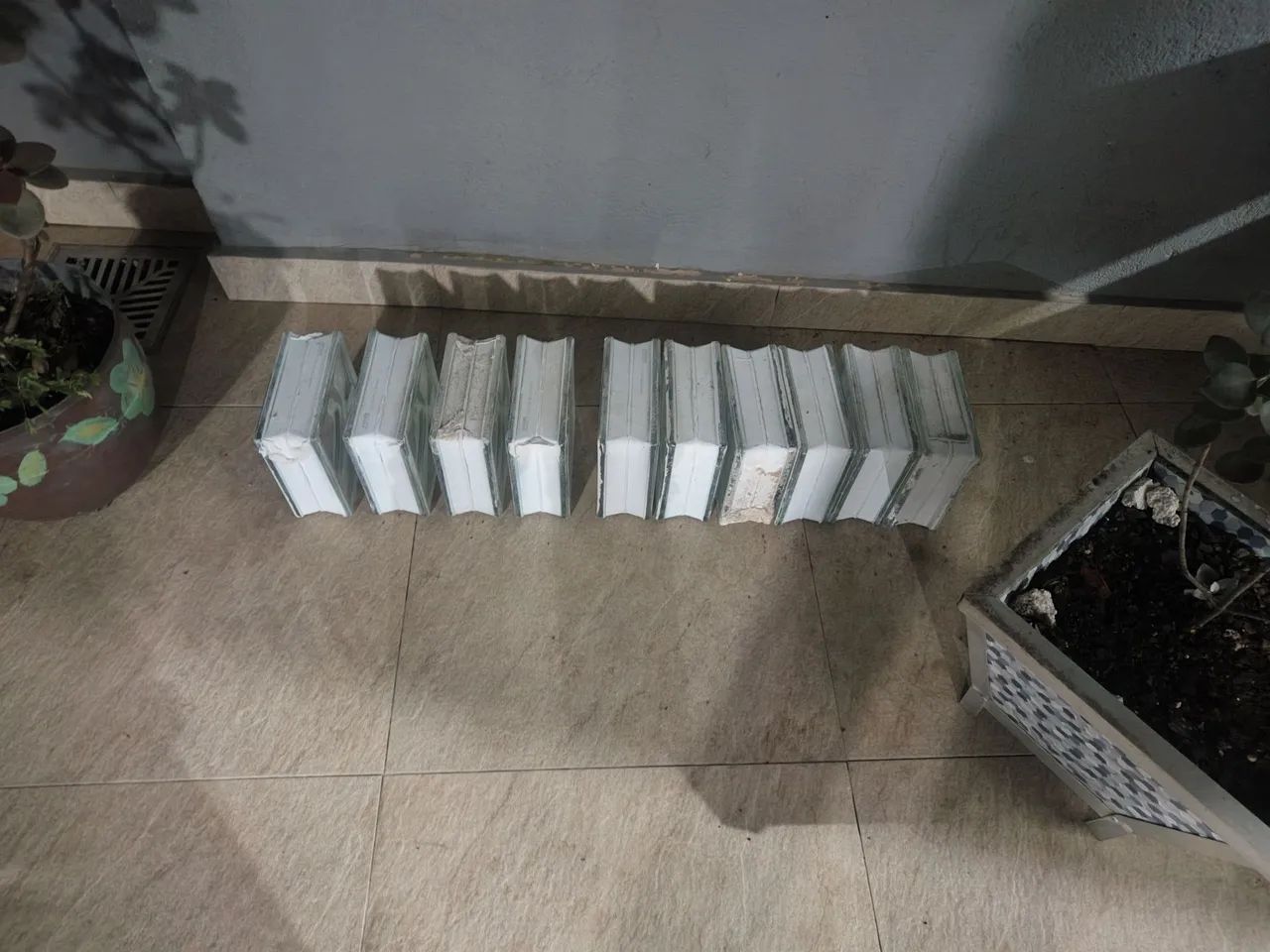 Glass brick